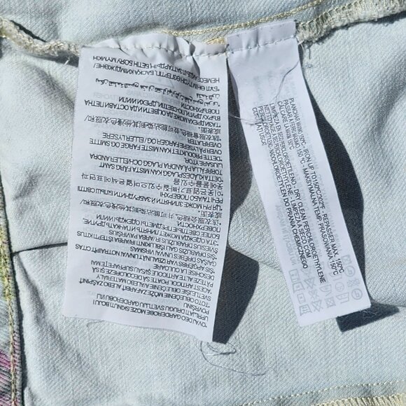 PRETTY Zara Floral Denim Jacket Size Medium Boyfriend Style Jacket Flowers - Picture 4 of 5